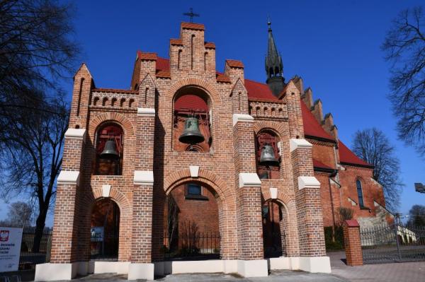 Zakończono prace konserwatorskie dzwonnicy przy kościele w Łękawicy