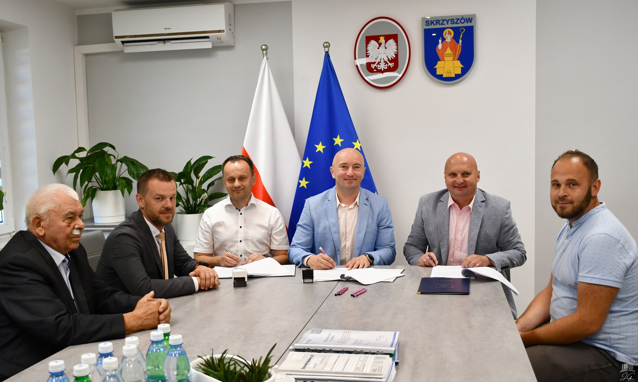 Podpisanie umowy na rozbudowę skrzyżowania w miejscowości Ładna