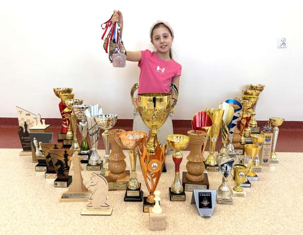 Szachowy talent Szynwałdu - pasja, upór i królewska gra Moniki Guziany