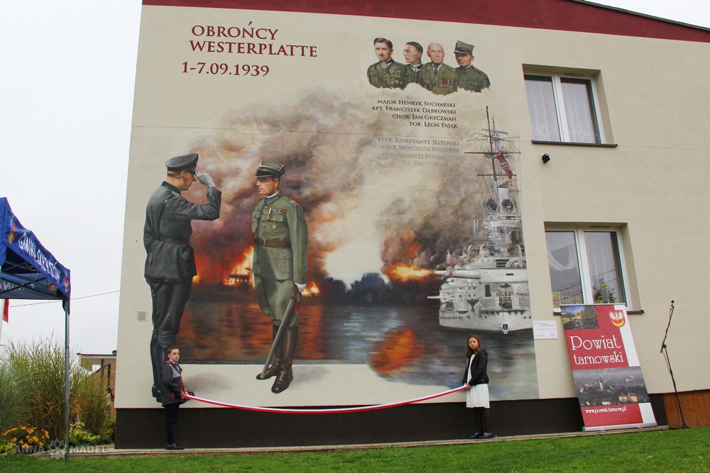 Dzień Patrona Szkoły w Łękawicy połączony z odsłonięciem muralu