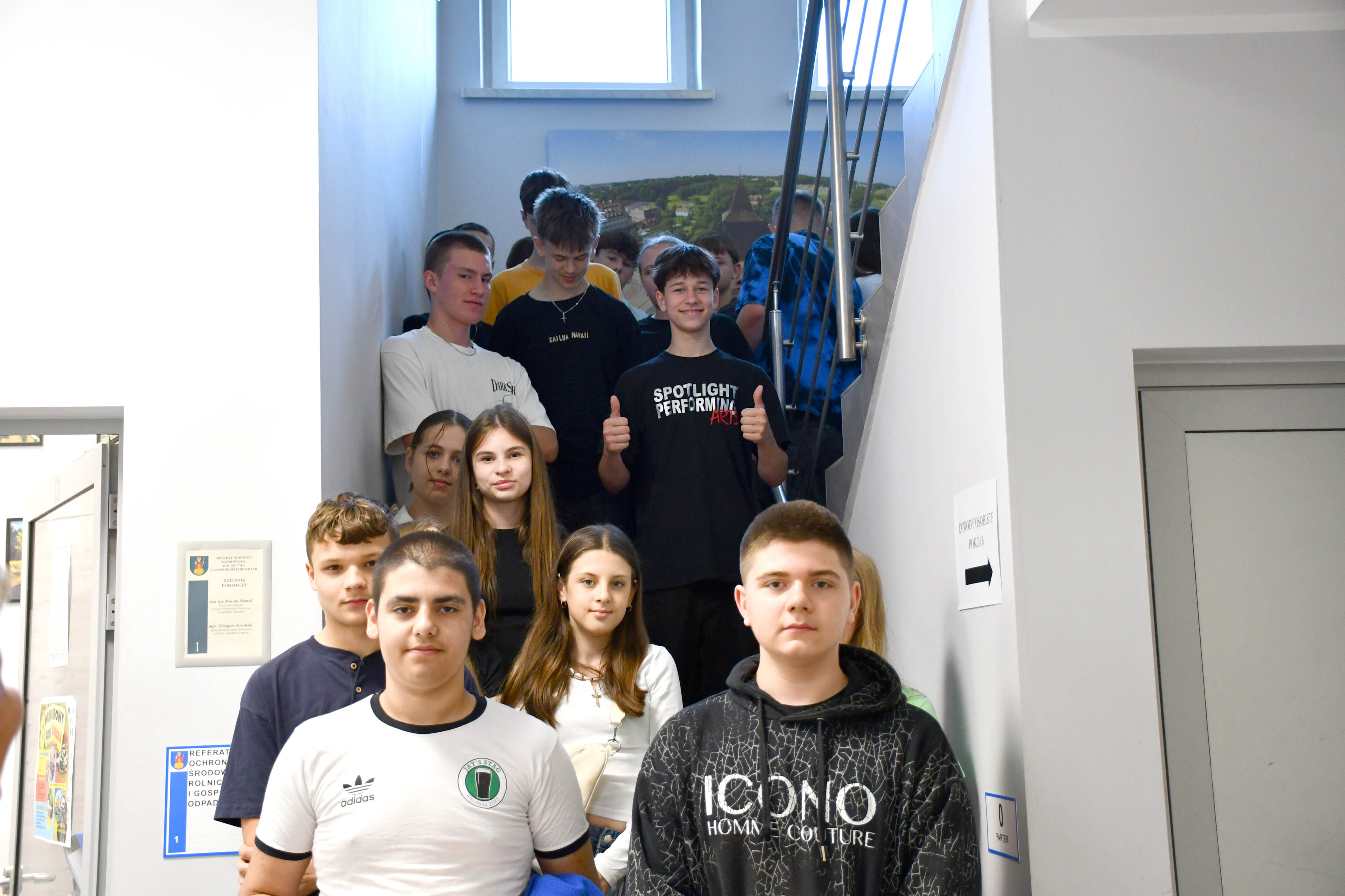 Dzień Dziecka w Urzędzie Gminy (II) - uczniowie kl. 7 SP